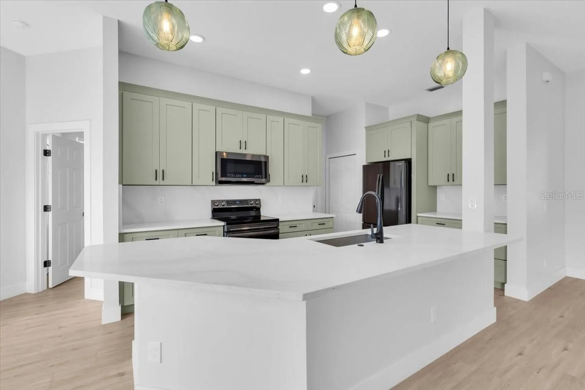 312 Londonderry Drive Sarasota FL 34240