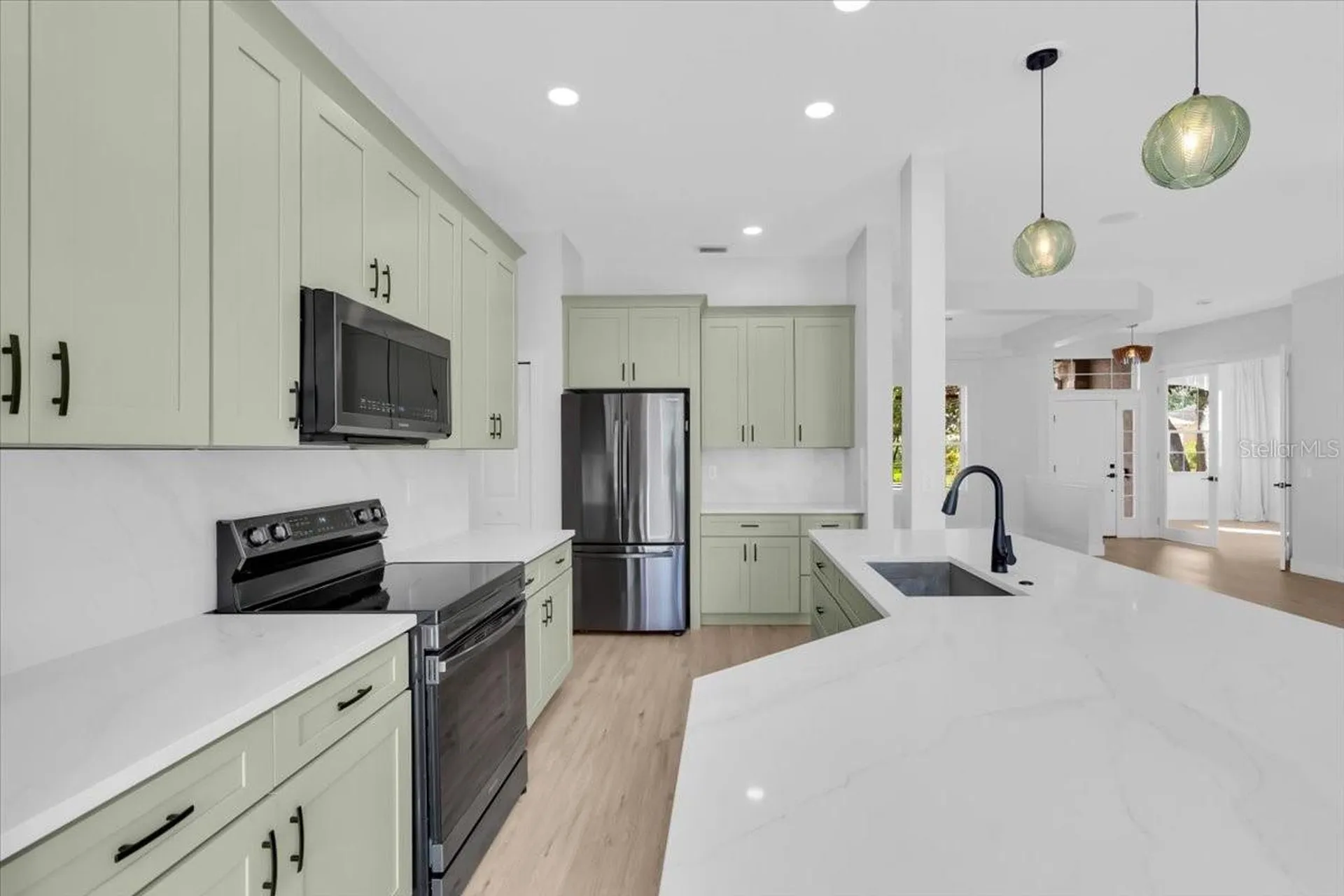 312 Londonderry Drive Sarasota FL 34240