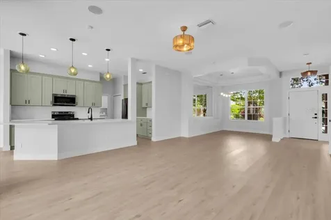 312 Londonderry Drive Sarasota FL 34240