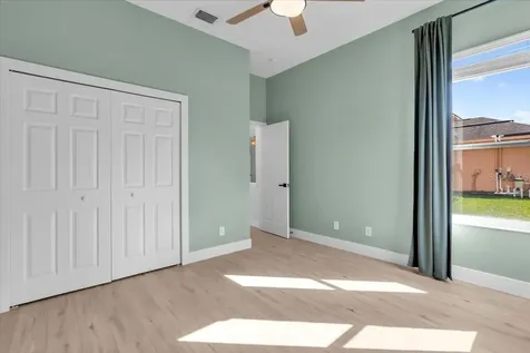 312 Londonderry Drive Sarasota FL 34240