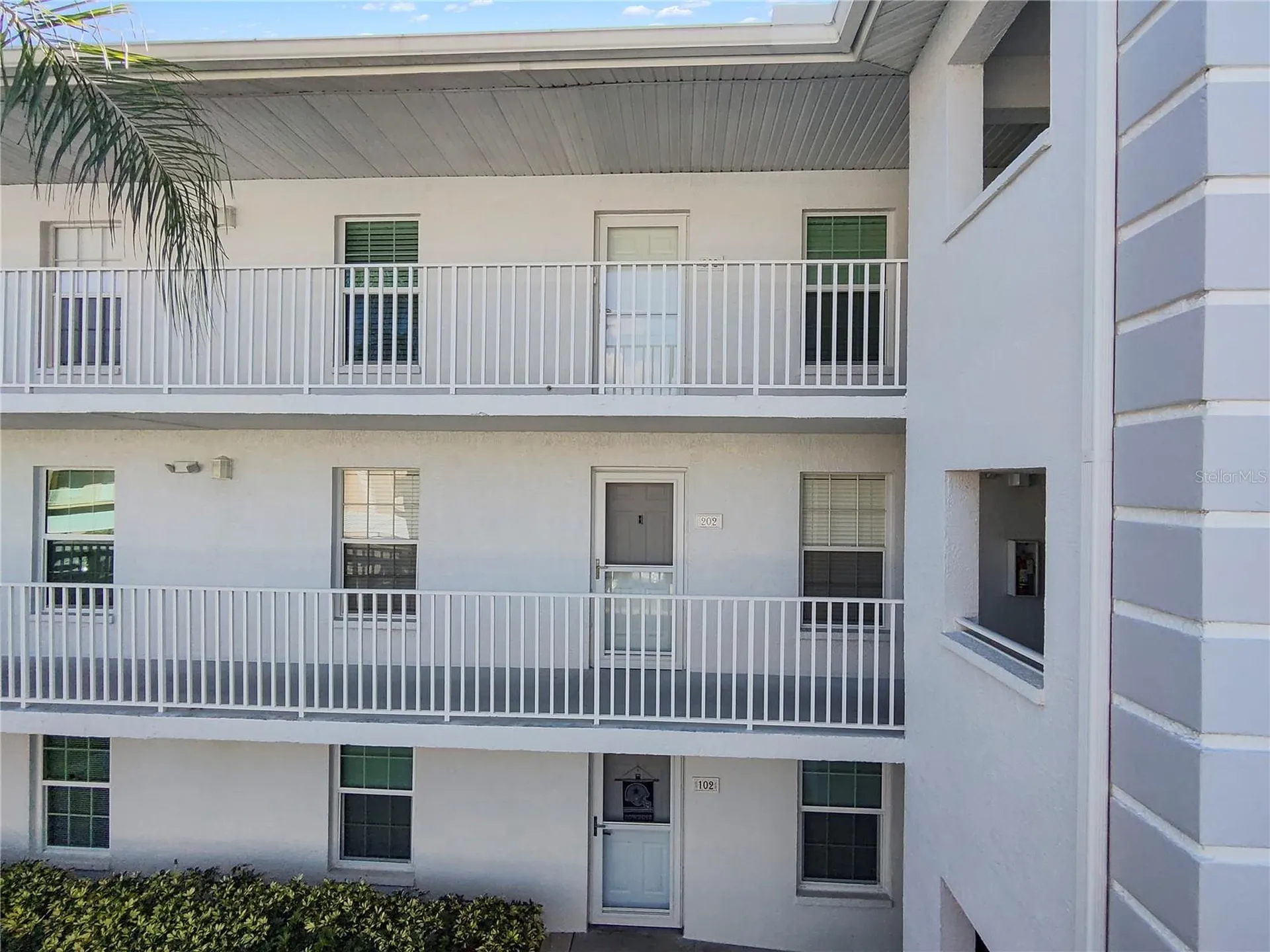 9610 Victoria Lane Naples FL 34109