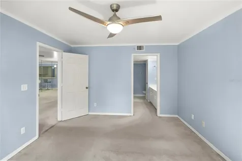 9610 Victoria Lane Naples FL 34109