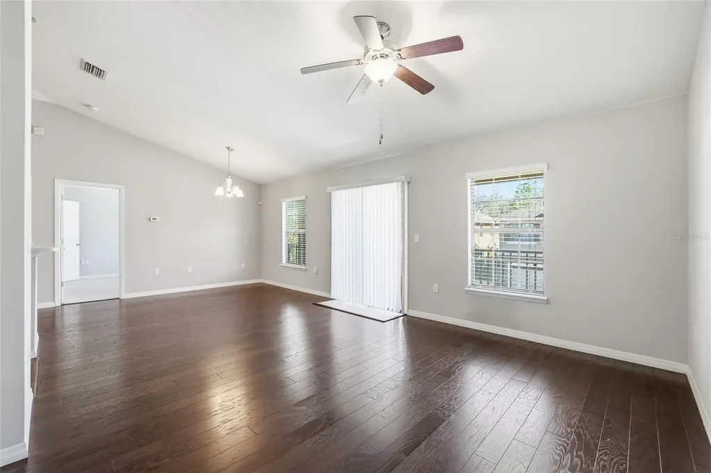 5723 Kingletsound Place Lithia FL 33547