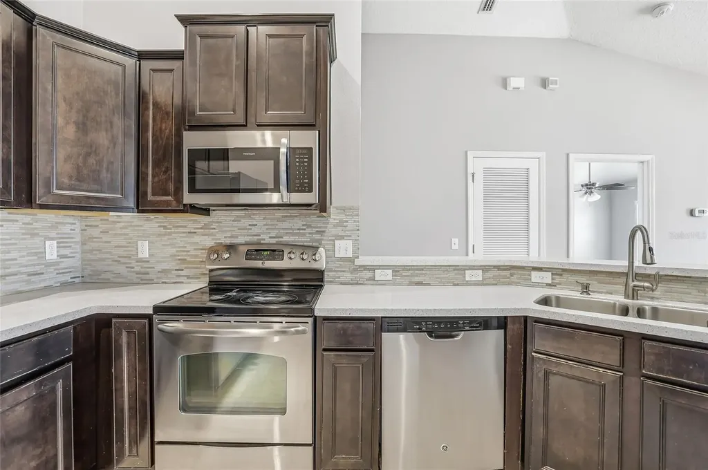 5723 Kingletsound Place Lithia FL 33547