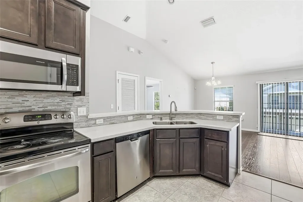 5723 Kingletsound Place Lithia FL 33547