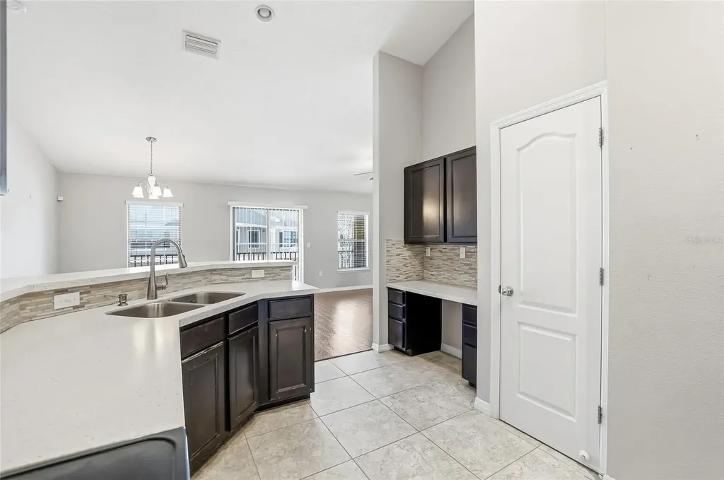 5723 Kingletsound Place Lithia FL 33547