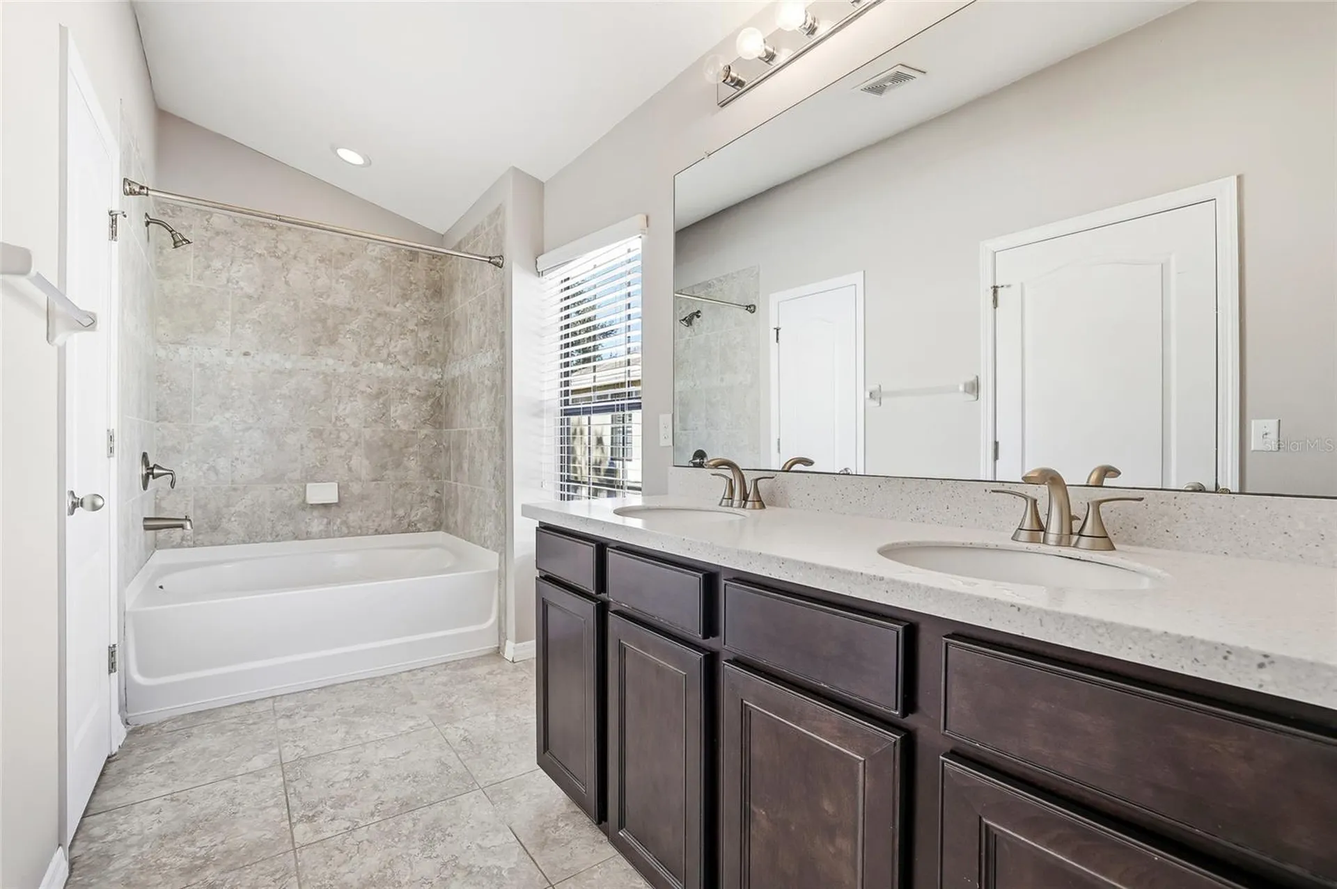 5723 Kingletsound Place Lithia FL 33547
