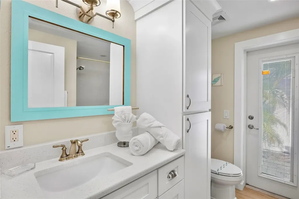 5803 Imperiore Avenue Holmes Beach FL 34217