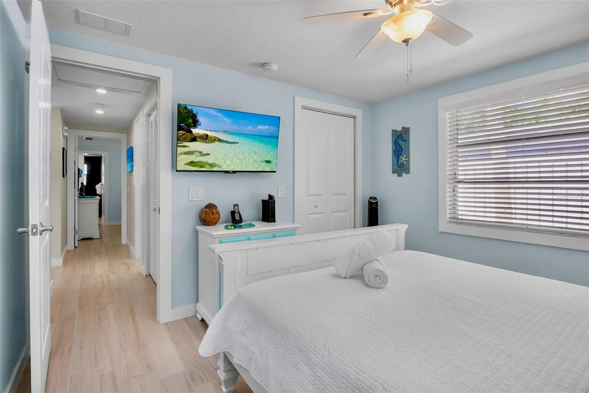 5803 Imperiore Avenue Holmes Beach FL 34217