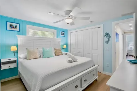 5803 Imperiore Avenue Holmes Beach FL 34217
