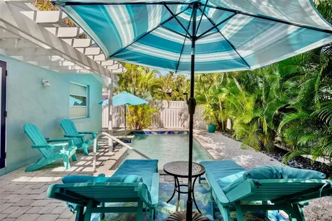 5803 Imperiore Avenue Holmes Beach FL 34217