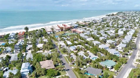 5803 Imperiore Avenue Holmes Beach FL 34217