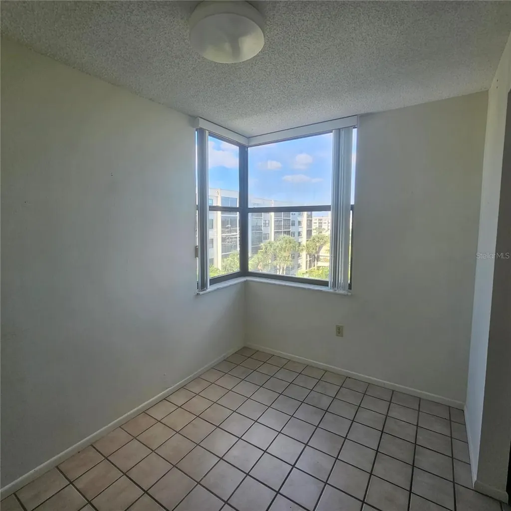 1332 Pasadena Avenue S South Pasadena FL 33707