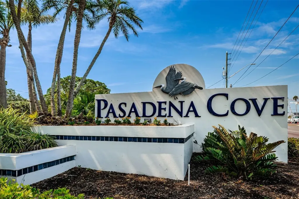 1332 Pasadena Avenue S South Pasadena FL 33707