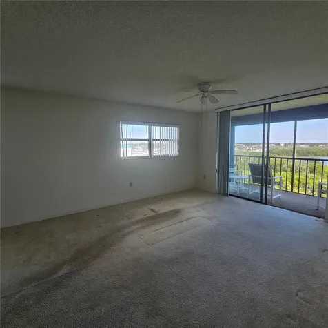 1332 Pasadena Avenue S South Pasadena FL 33707