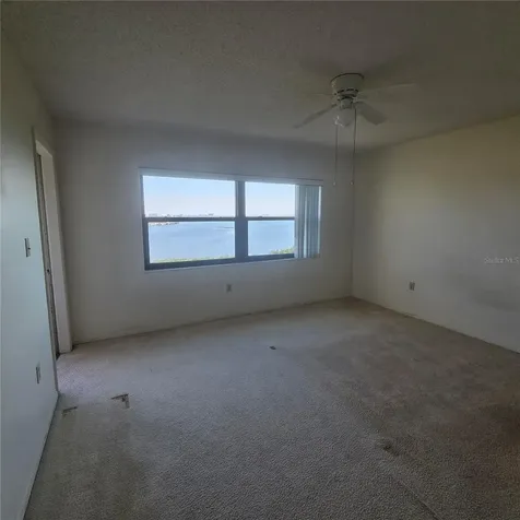 1332 Pasadena Avenue S South Pasadena FL 33707