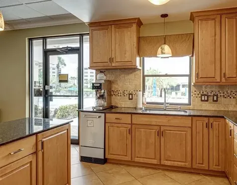 1332 Pasadena Avenue S South Pasadena FL 33707