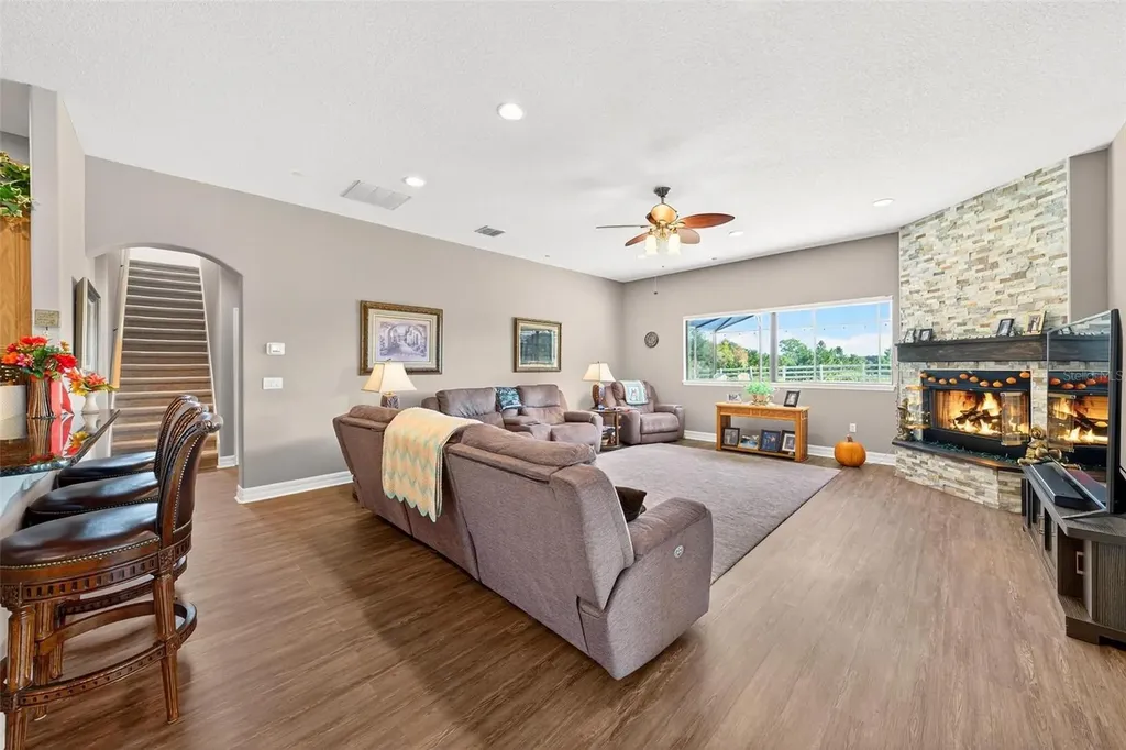 19850 Sugarloaf Mountain Road Clermont FL 34715