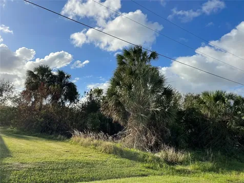4194 Yucatan Circle Port Charlotte FL 33948