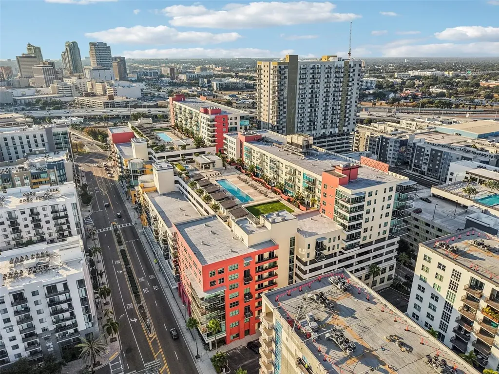 1208 E Kennedy Boulevard Tampa FL 33602