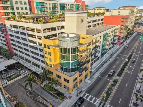1208 E Kennedy Boulevard Tampa FL 33602