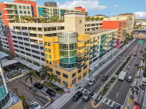 1208 E Kennedy Boulevard Tampa FL 33602