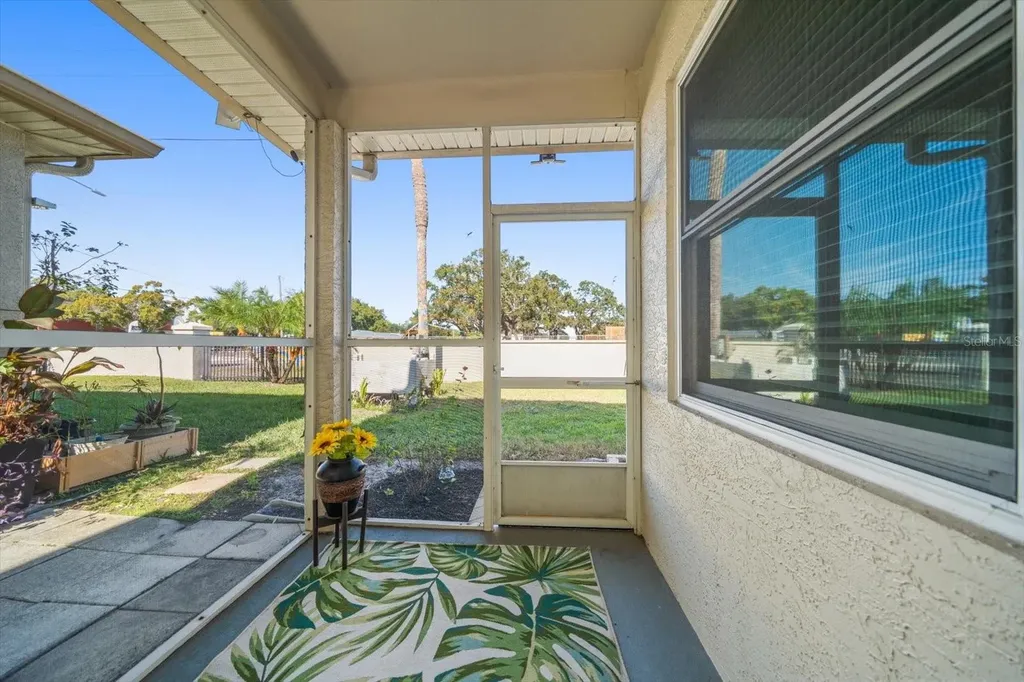 6400 46th Avenue N Kenneth City FL 33709