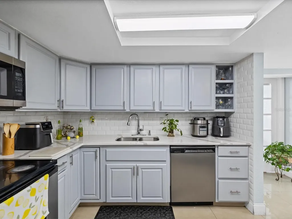 9006 Lunar Lane Port Richey FL 34668