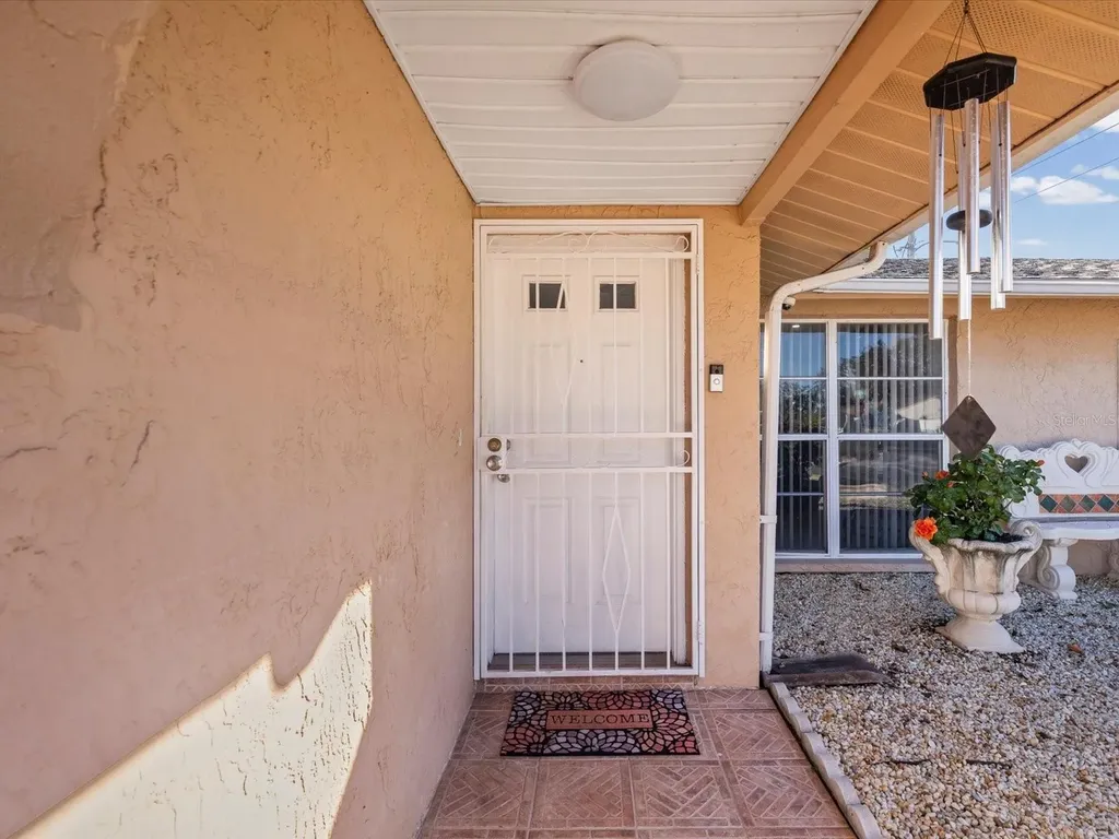 9006 Lunar Lane Port Richey FL 34668