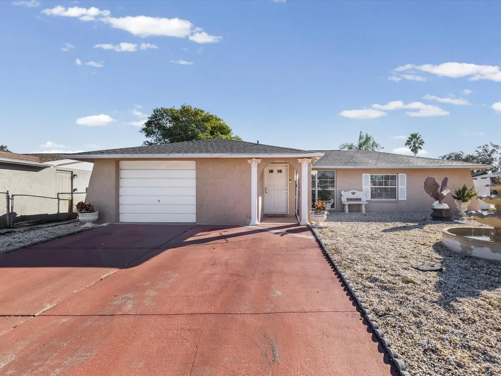 9006 Lunar Lane Port Richey FL 34668