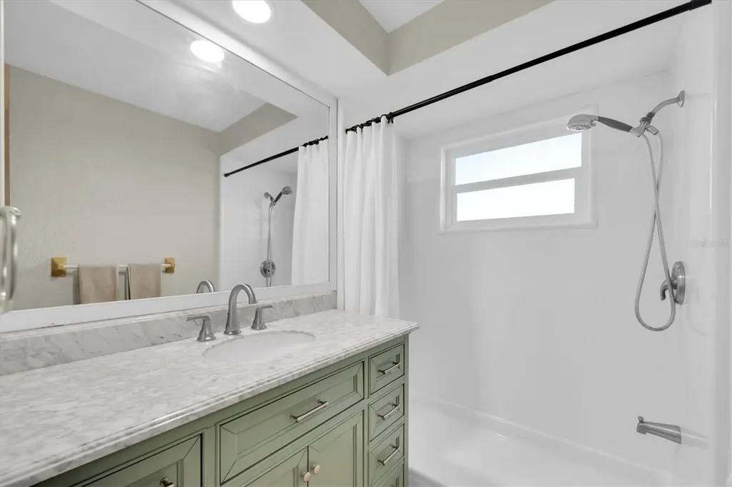 513 Oakwood Boulevard Oldsmar FL 34677