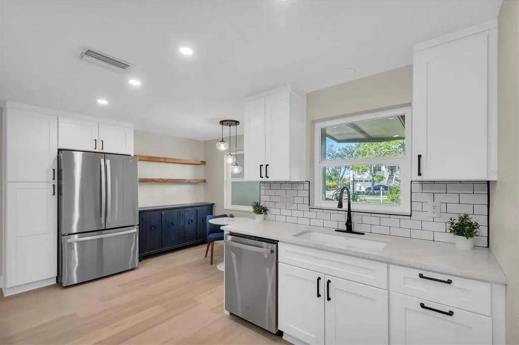 513 Oakwood Boulevard Oldsmar FL 34677