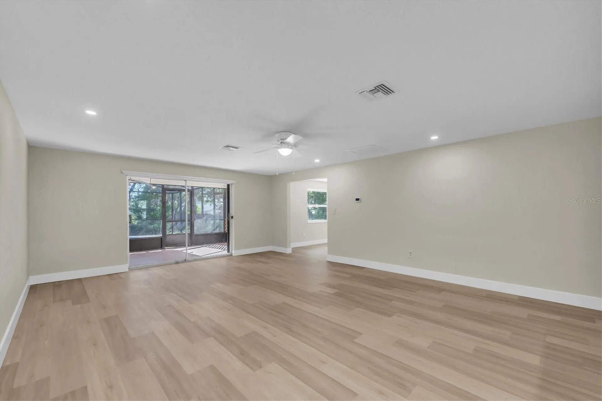 513 Oakwood Boulevard Oldsmar FL 34677
