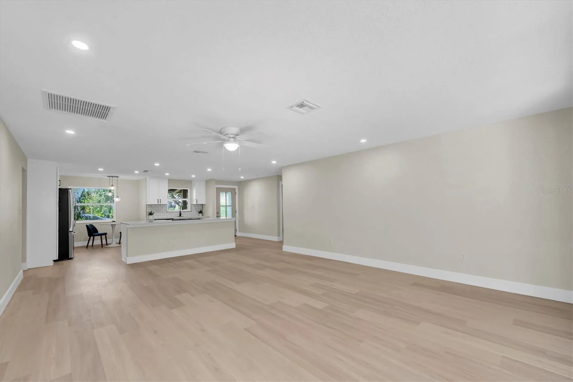 513 Oakwood Boulevard Oldsmar FL 34677