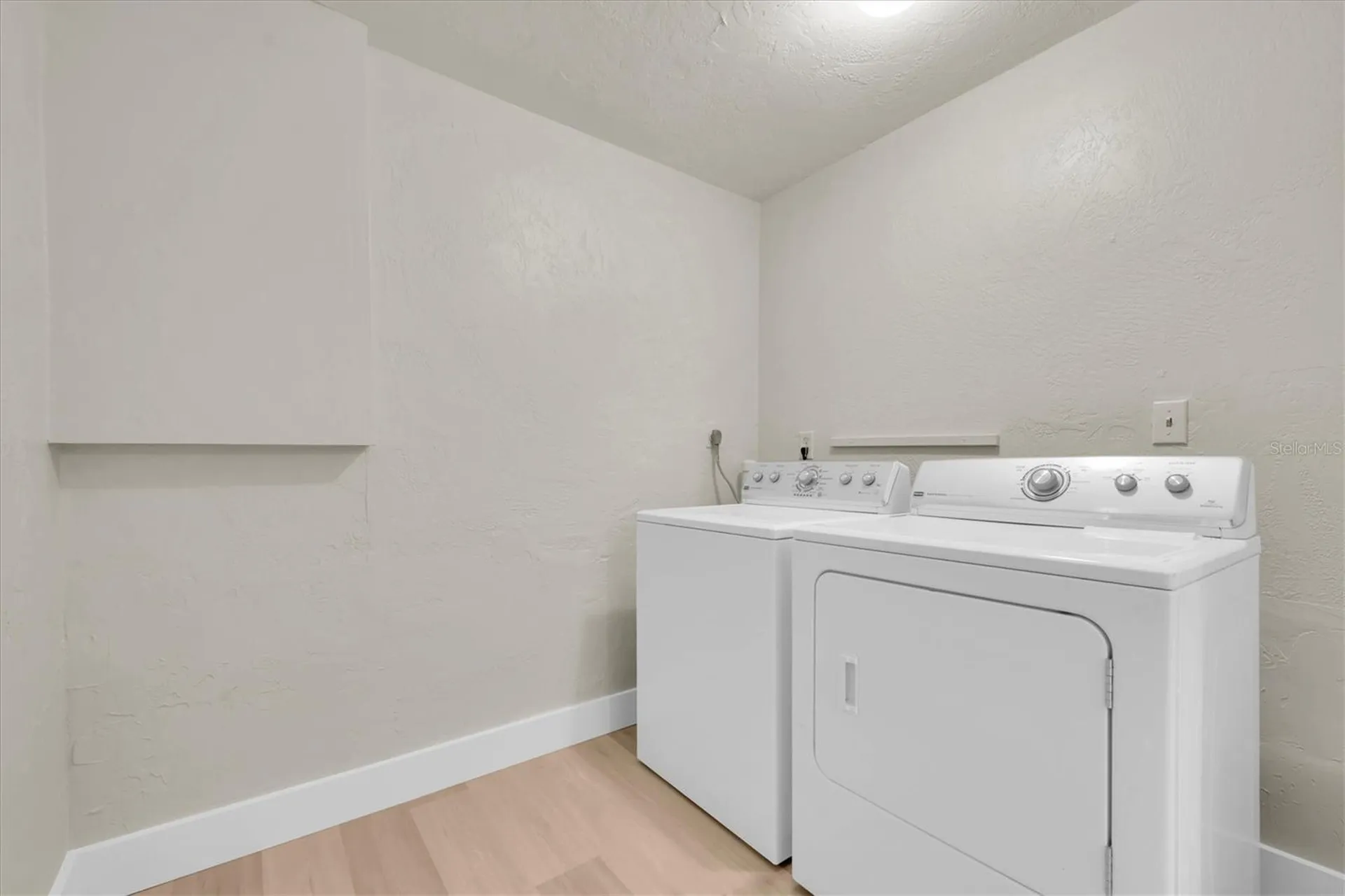 513 Oakwood Boulevard Oldsmar FL 34677