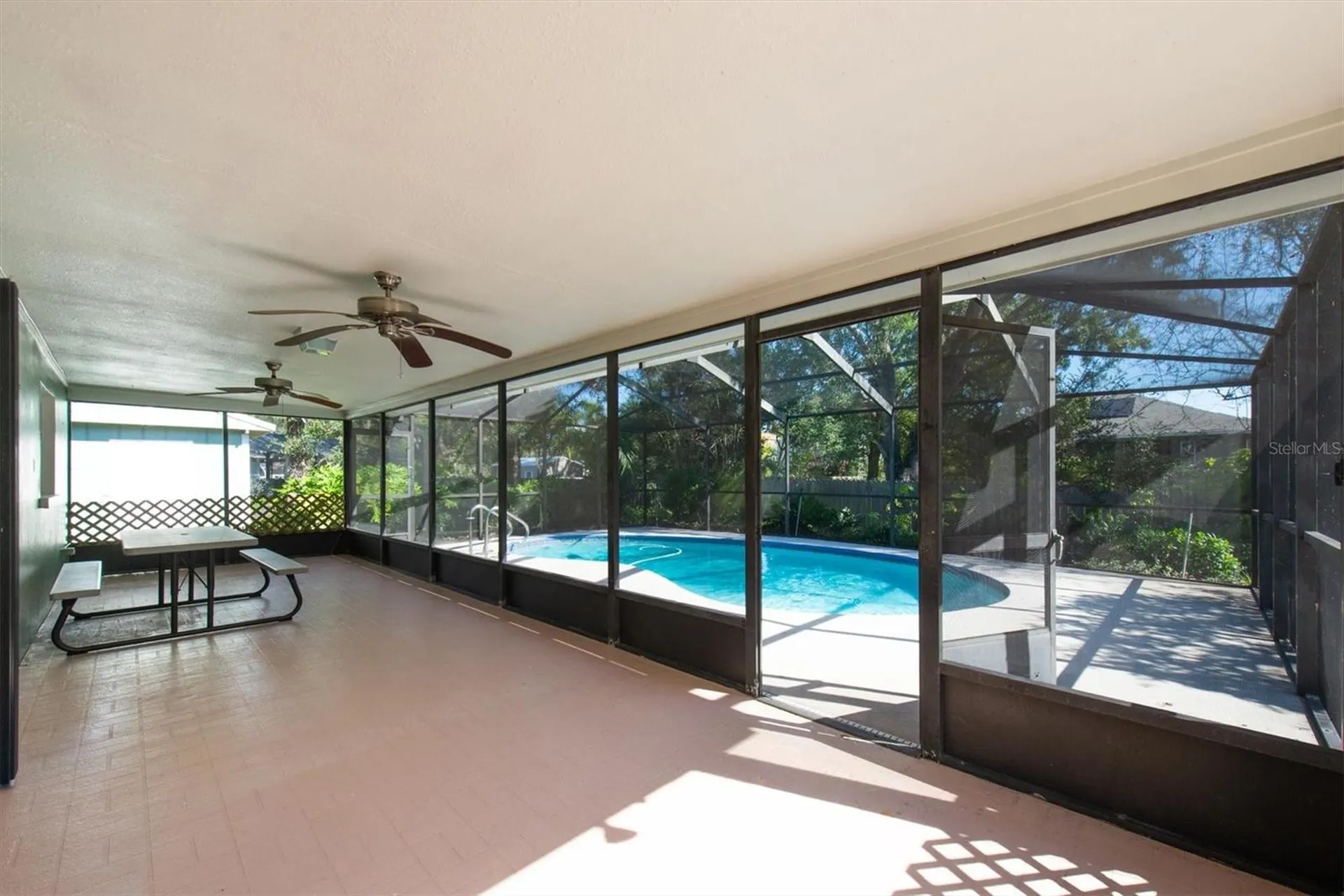 513 Oakwood Boulevard Oldsmar FL 34677