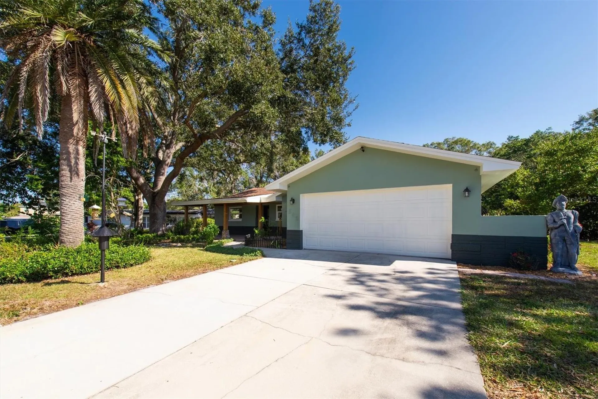 513 Oakwood Boulevard Oldsmar FL 34677