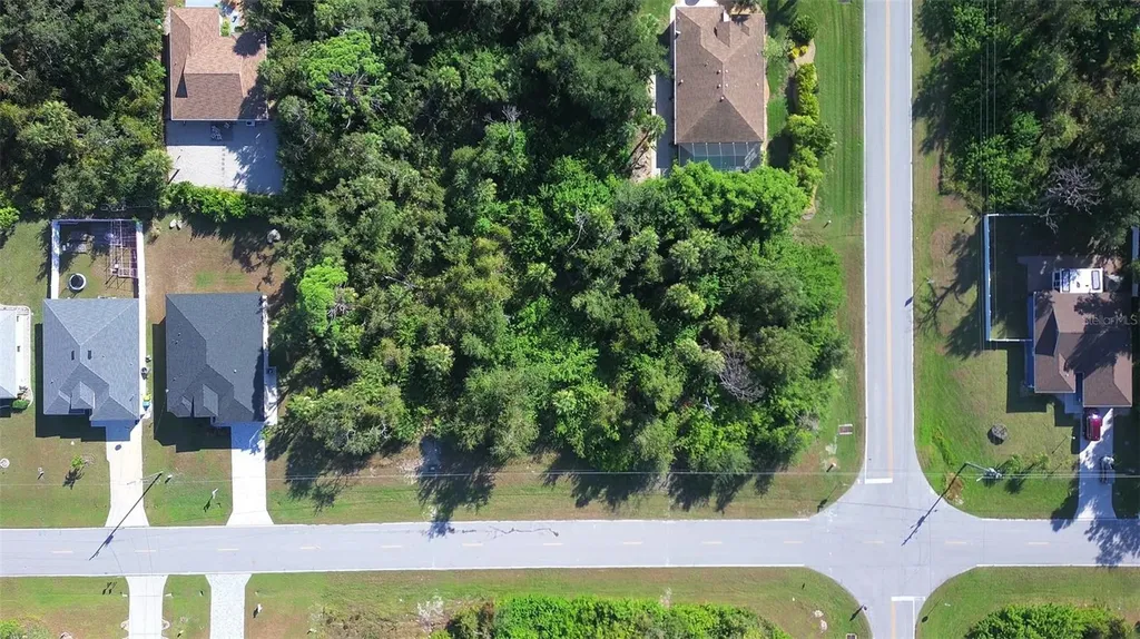 197 Cougar Way Rotonda West FL 33947