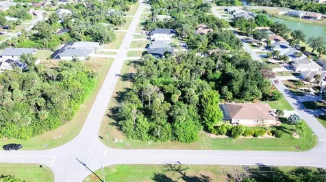 197 Cougar Way Rotonda West FL 33947