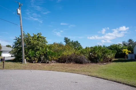 330 Baytree Drive Rotonda West FL 33947