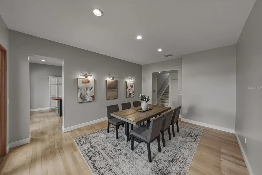 838 Monterey Boulevard NE St Petersburg FL 33704