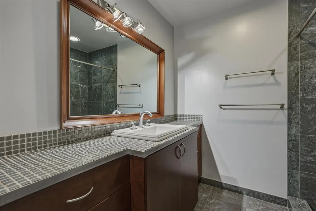 838 Monterey Boulevard NE St Petersburg FL 33704