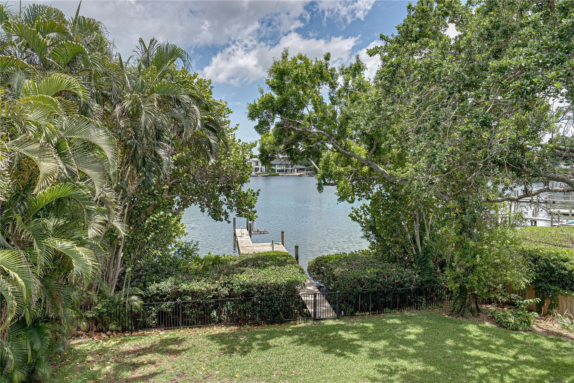 838 Monterey Boulevard NE St Petersburg FL 33704