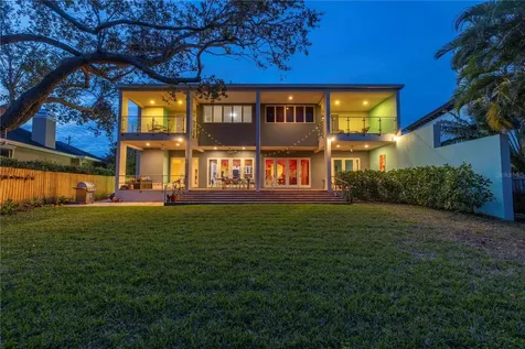 838 Monterey Boulevard NE St Petersburg FL 33704