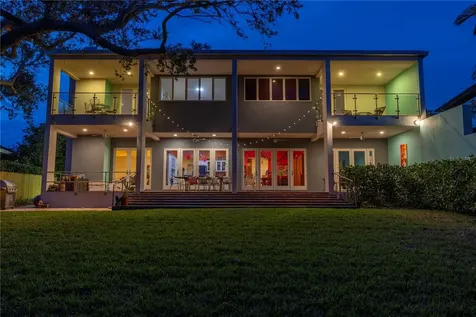 838 Monterey Boulevard NE St Petersburg FL 33704