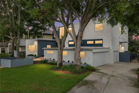 838 Monterey Boulevard NE St Petersburg FL 33704