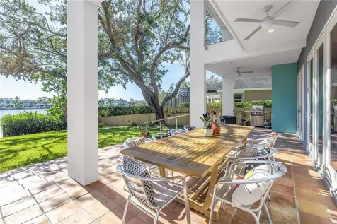 838 Monterey Boulevard NE St Petersburg FL 33704