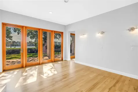 838 Monterey Boulevard NE St Petersburg FL 33704