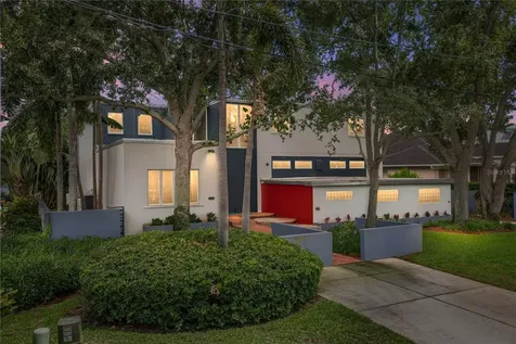 838 Monterey Boulevard NE St Petersburg FL 33704
