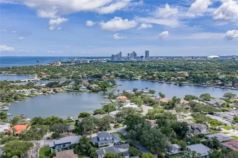 838 Monterey Boulevard NE St Petersburg FL 33704